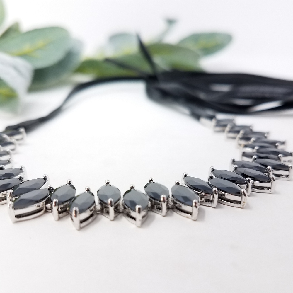 FALLON Monach Jagged Crystal Leather Wrap Choker - Picture 6 of 8